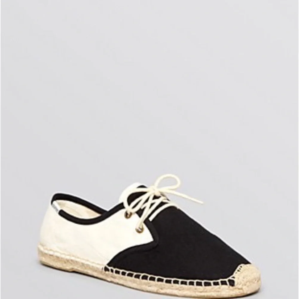Soludos black and beige color block derby lace up espadrilles